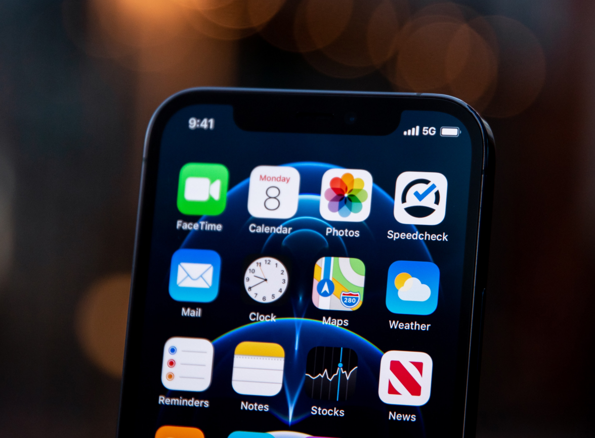 禅城苹果手机维修分享为什么 iPhone 12 在冬季会自动关机 